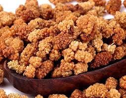 Siachen Organic Dried Mulberries (Shahtoot) – Sweetness from the Mountains